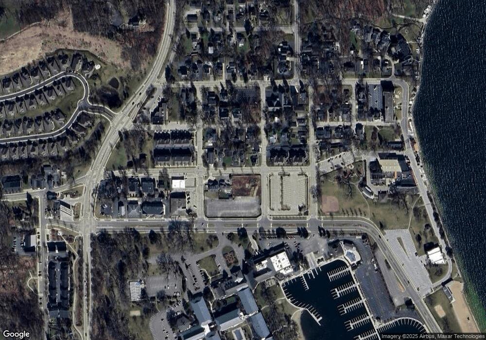 Bldg 5 3rd Ave unit 18, Fontana, WI 53125 - photo 1