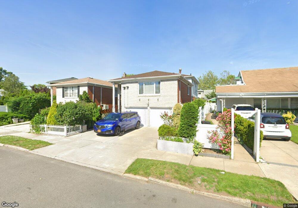 6707 Utopia Pkwy, Fresh Meadows, NY 11365 - photo 1