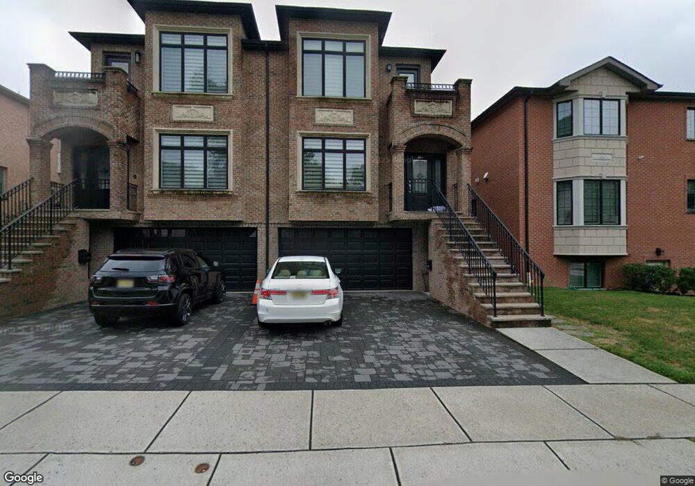 74 E Oakdene Ave unit B, Palisades Park, NJ 07650 - photo 1