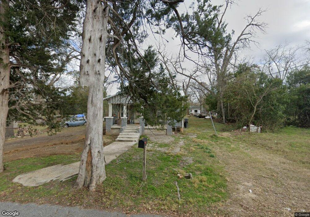 209 N Gordon Ave, Donalsonville, GA 39845 - photo 1