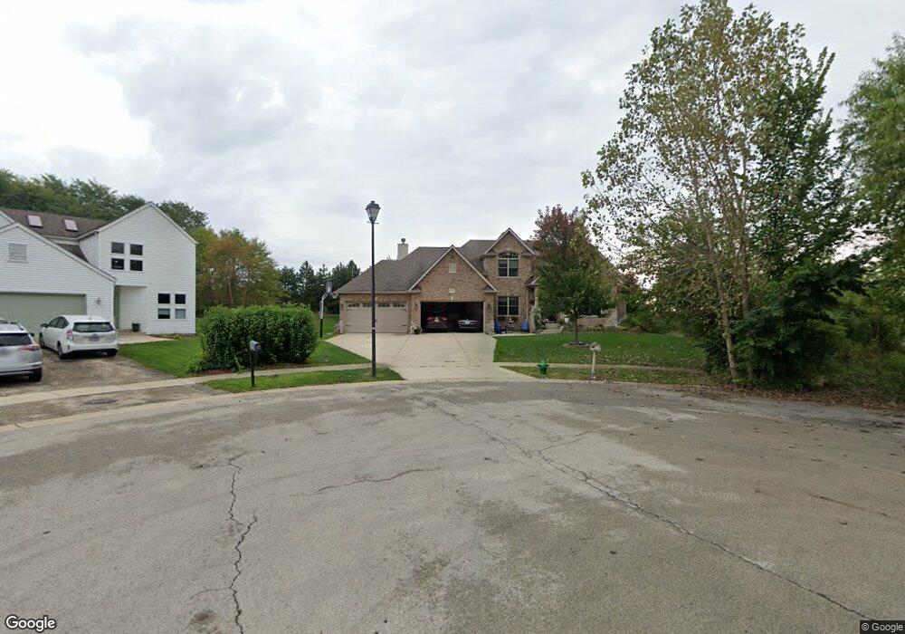 1338 Bluebell Ln, Batavia, IL 60510 - photo 1