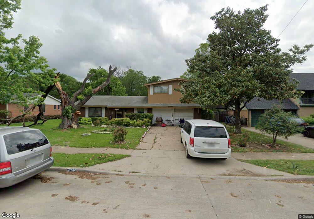 2502 Woodlawn Dr, Ennis, TX 75119 - photo 1