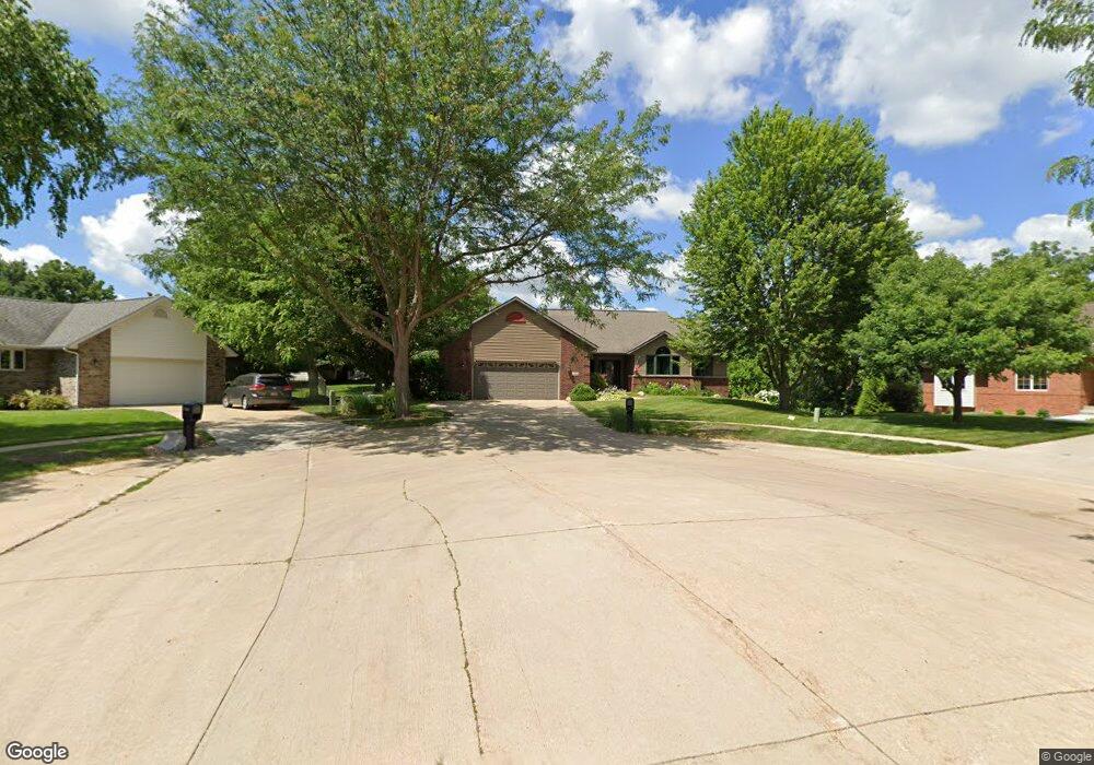 1221 19th St NW, Cedar Rapids, IA 52405 - photo 1