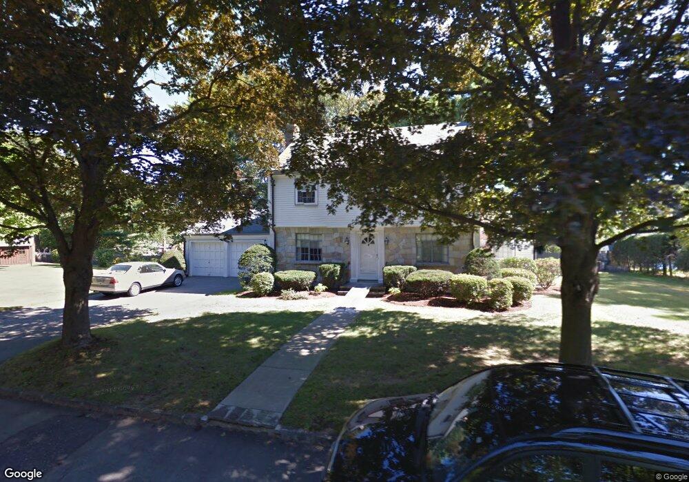 7 Byron Rd, Natick, MA 01760 - photo 1