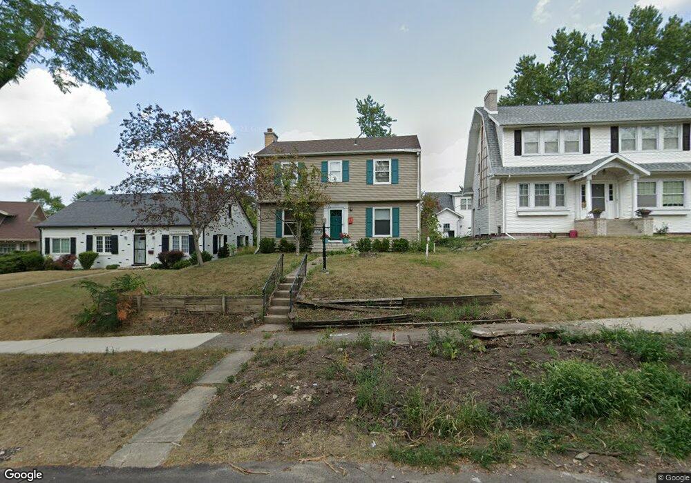 2210 Upland Dr SE, Cedar Rapids, IA 52403 - photo 1