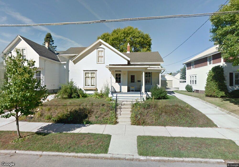 830 N 9th St, Manitowoc, WI 54220 - photo 1