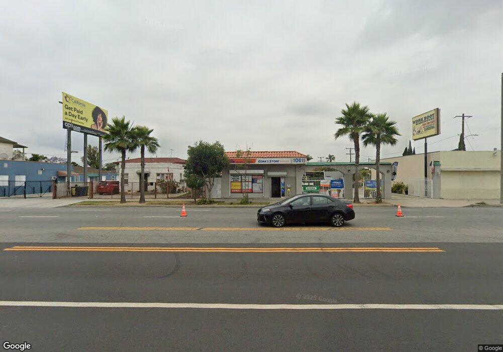 10611 S Prairie Ave, Inglewood, CA 90303 - photo 1