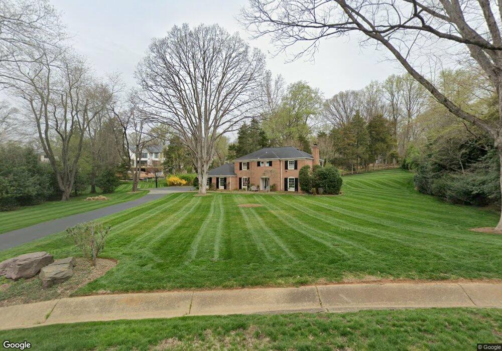 6804 Wemberly Way, McLean, VA 22101 - photo 1