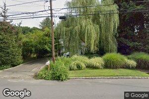 16 Thompson Hill Rd, Saint James, NY 11780