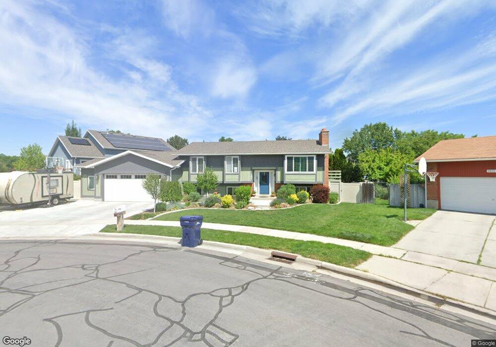 1041 E Kirkwood Way, Sandy, UT 84094 - photo 1