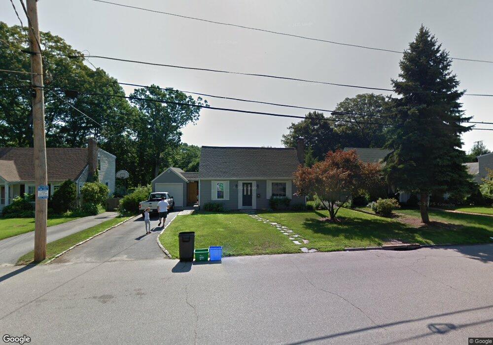 67 Pinecrest Dr, Pawtucket, RI 02861 - photo 1