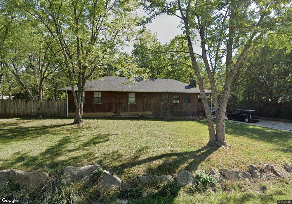 303 Frederick Ln, Raymore, MO 64083 - photo 1