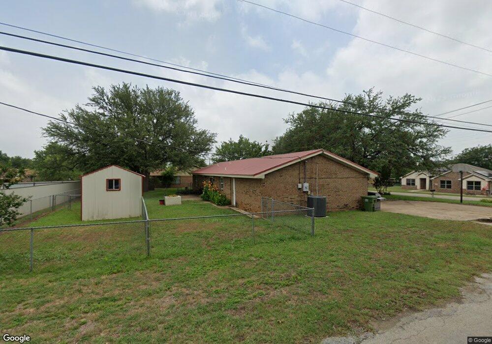 624 N Avenue B, Springtown, TX 76082 - photo 1