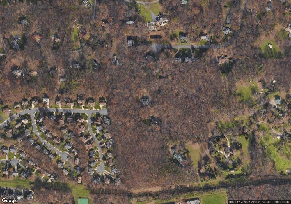 5200 George Mckay Ct, Fairfax, VA 22030 - photo 1