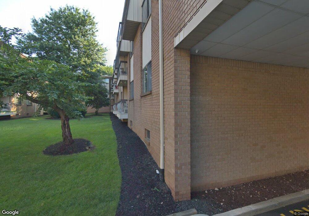 1150 W St George C02 Ave, Linden, NJ 07036 - photo 1