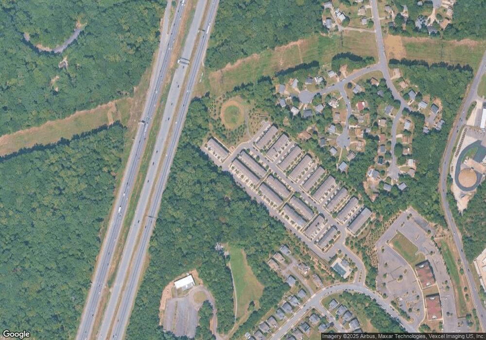 4707 Potomac Highlands Cir unit 158, Triangle, VA 22172 - photo 1