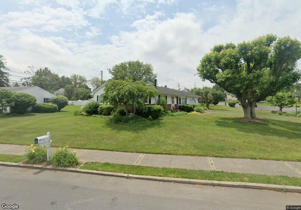 1215 Brookside Rd, Allentown, PA 18106 - photo 1