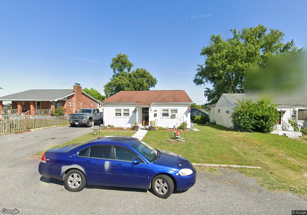 25 Compass Rd, Middle River, MD 21220 - photo 1