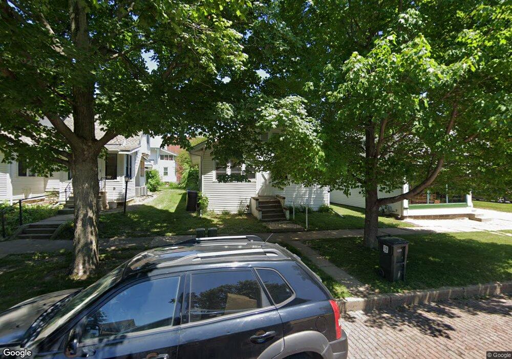 117 W 16th St, Cedar Falls, IA 50613 - photo 1