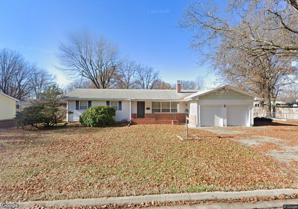 715 S 33rd St, Parsons, KS 67357 - photo 1