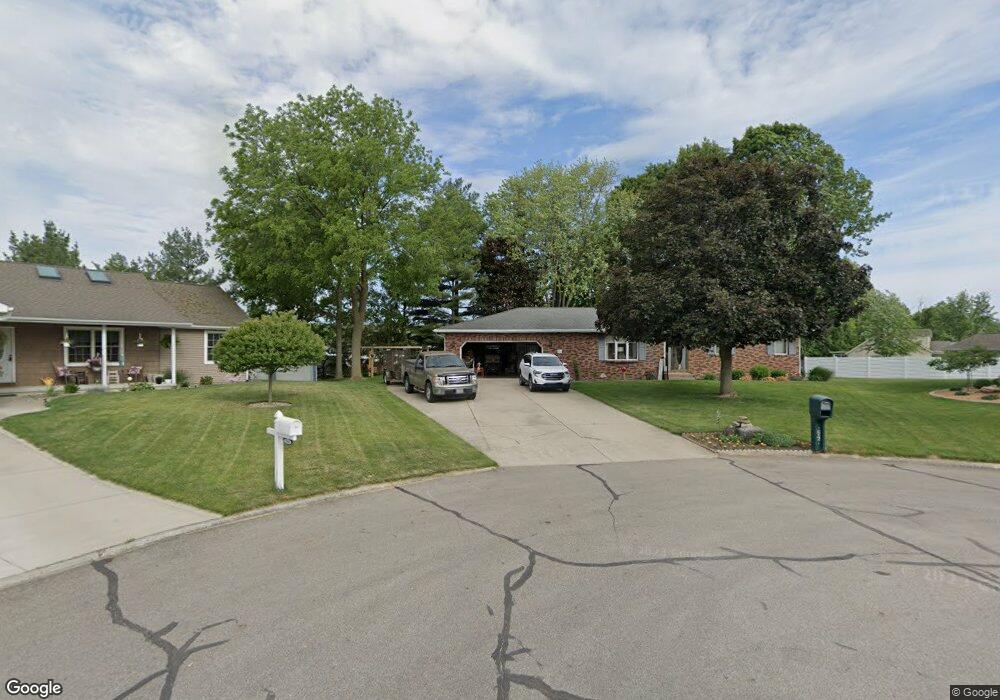 506 Fox Cir, Nappanee, IN 46550 - photo 1