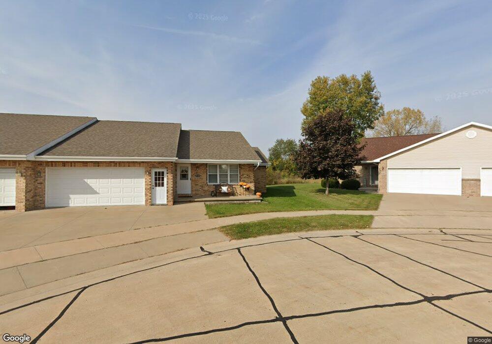 3733 N Terri Ln, Appleton, WI 54914 - photo 1