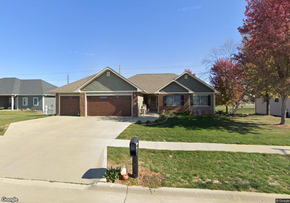 612 E 26th St N, Newton, IA 50208 - photo 1