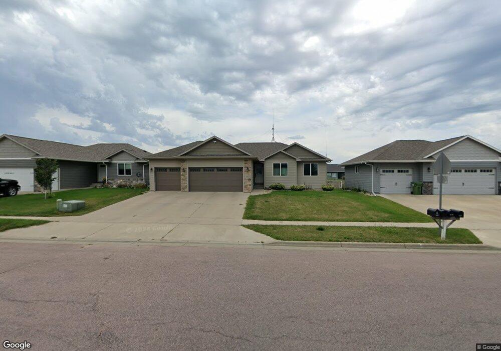 3700 E Brewster St, Sioux Falls, SD 57108 - photo 1