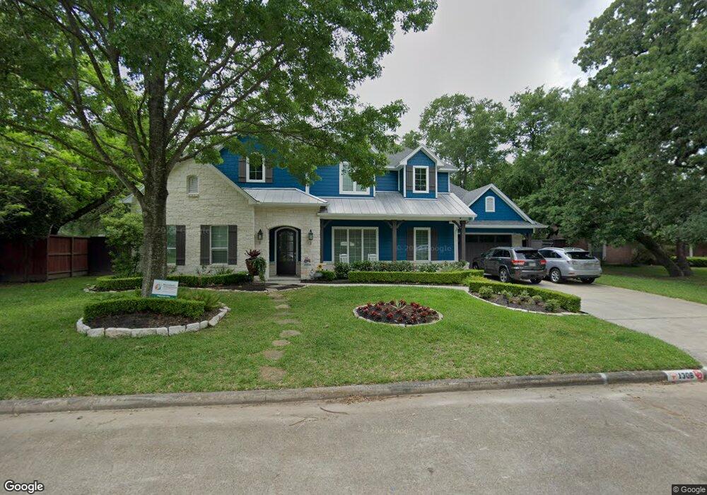 1306 Hewitt Dr, Houston, TX 77018 - photo 1