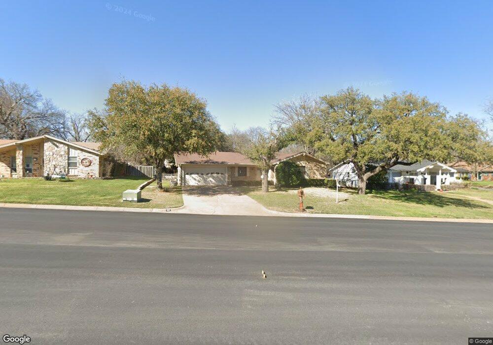 507 E Park Ave, Weatherford, TX 76086 - photo 1