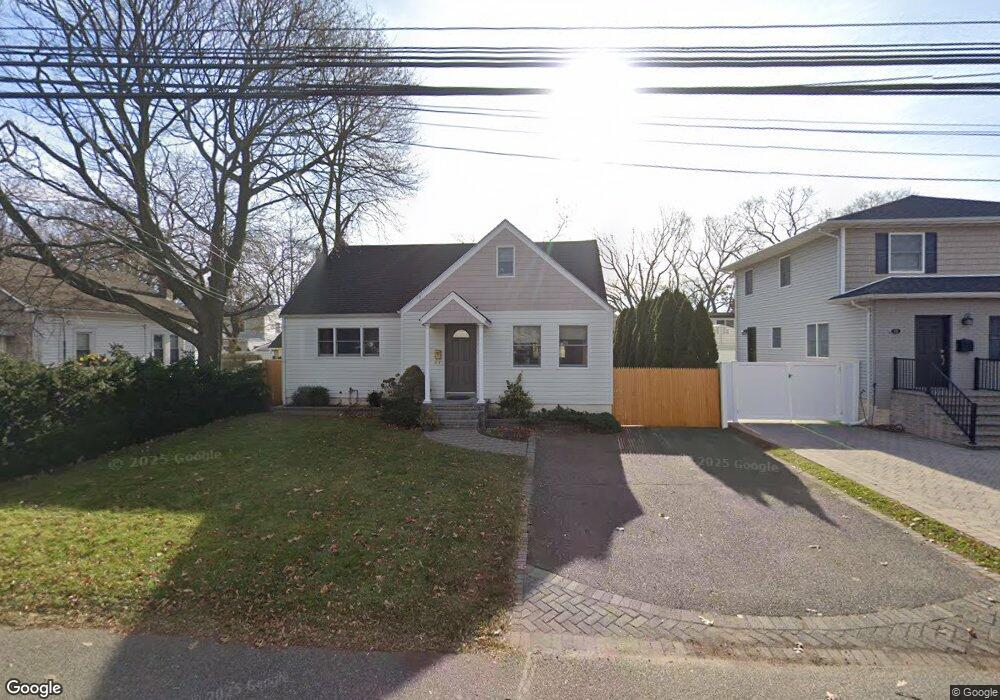 76 Scudder Ave, Copiague, NY 11726 - photo 1