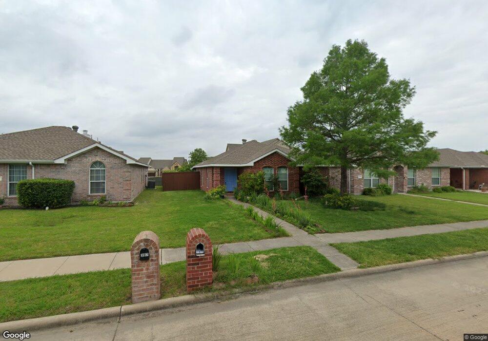 305 Pemberton Dr, Wylie, TX 75098 - photo 1