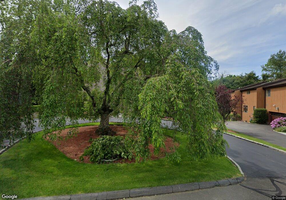 3 Deer Run, Rye Brook, NY 10573 - photo 1