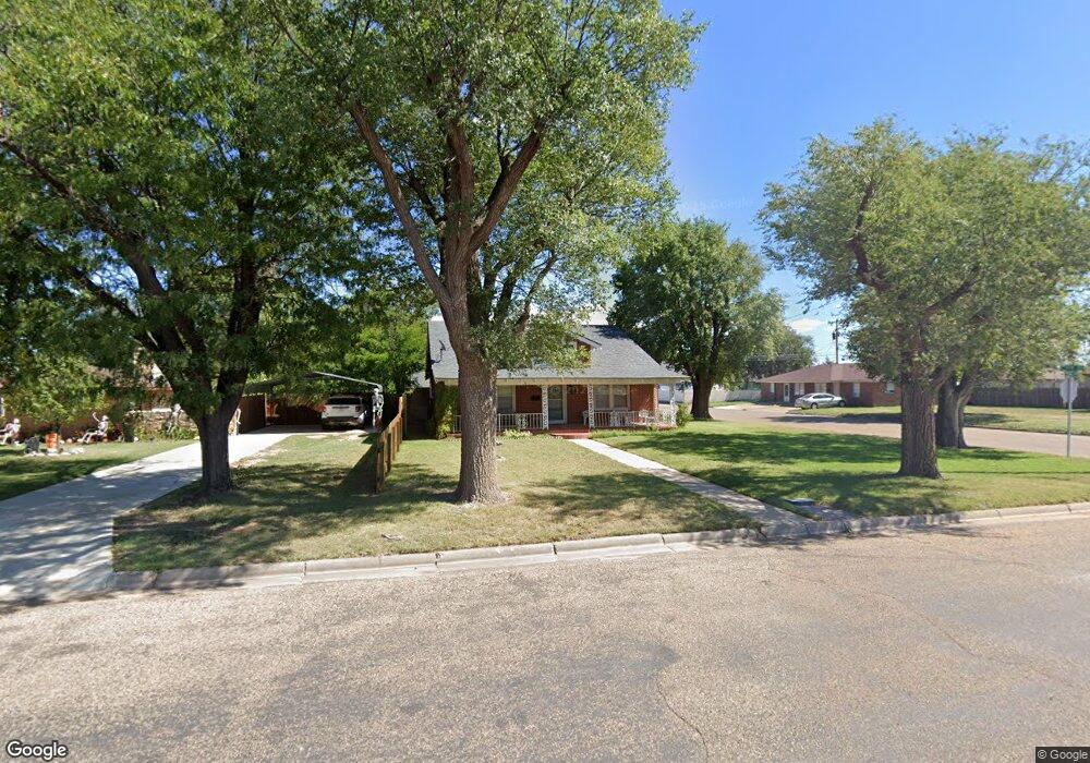 523 Binkley Ave, Dumas, TX 79029 - photo 1