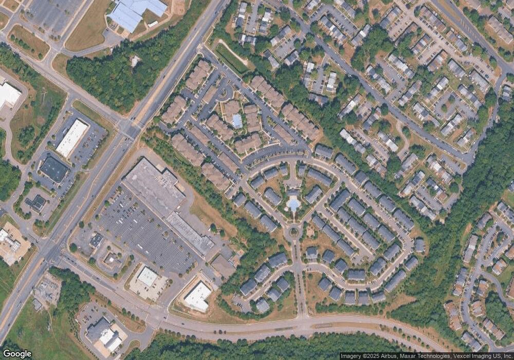 3077 Chinkapin Oak Ln unit 350, Woodbridge, VA 22191 - photo 1