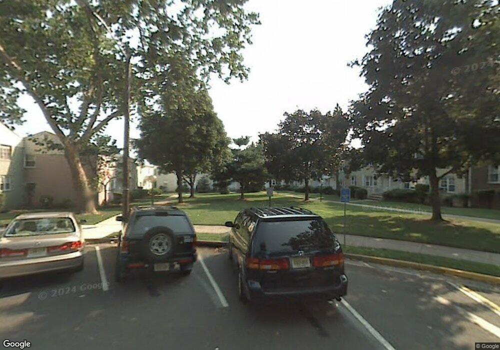 18B Garfield Park, Edison, NJ 08837 - photo 1