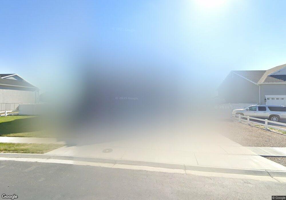 5667 W 3900 S, Hooper, UT 84315 - photo 1