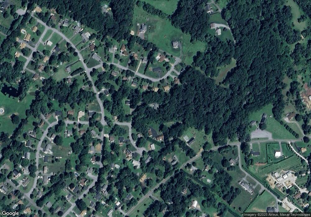 206 Eisenhower Dr, Sykesville, MD 21784 - photo 1