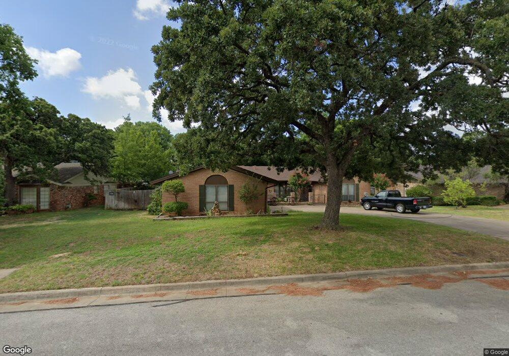 612 Donna Ln, Bedford, TX 76022 - photo 1