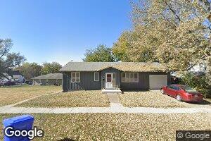 406 N Walnut St, Avoca, IA 51521
