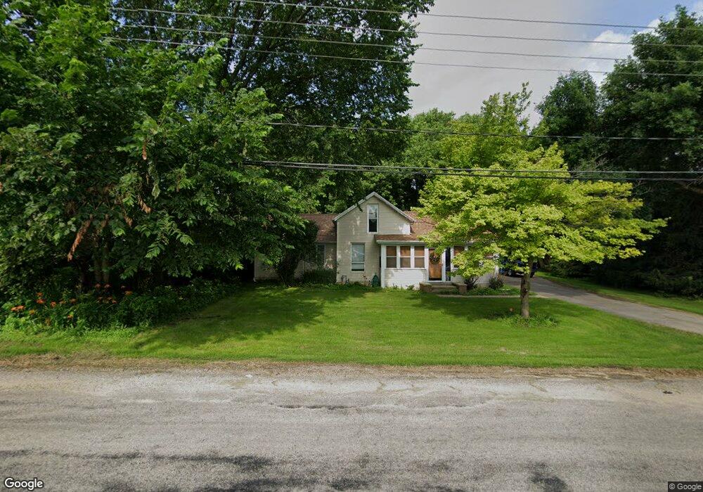 2334 18th St SW, Cedar Rapids, IA 52404 - photo 1