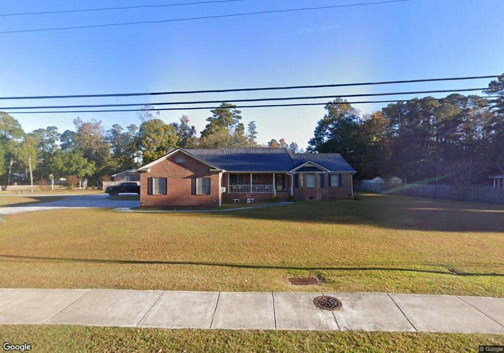 600 S Walker St, Burgaw, NC 28425 - photo 1