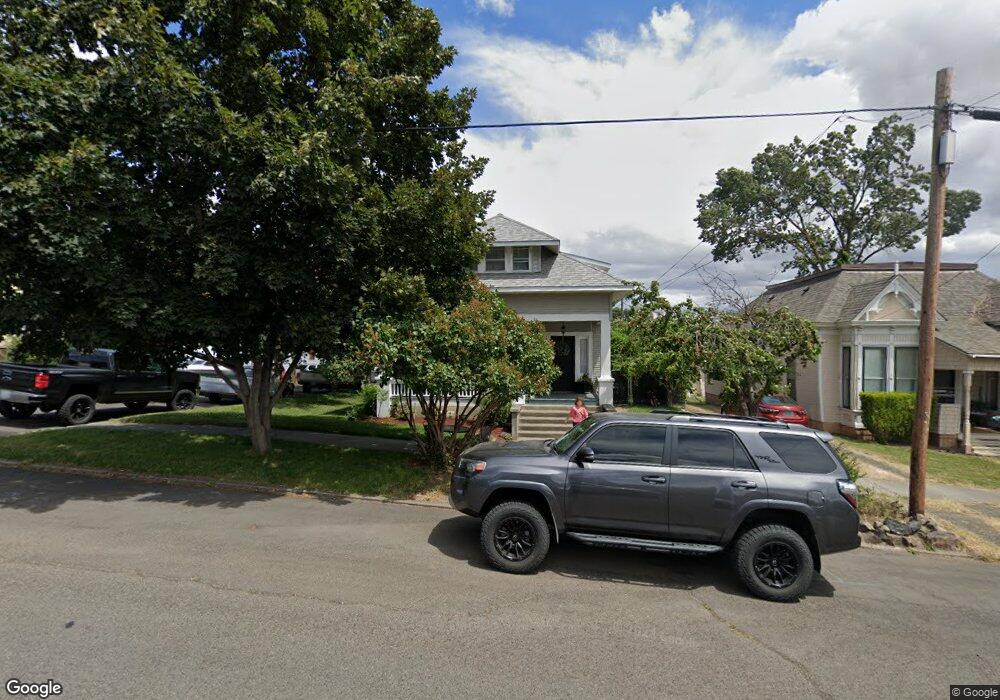 322 NW 7th St, Pendleton, OR 97801 - photo 1