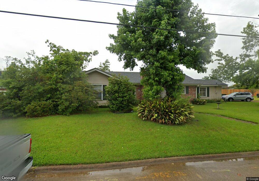 813 W Claude St, Lake Charles, LA 70605 - photo 1