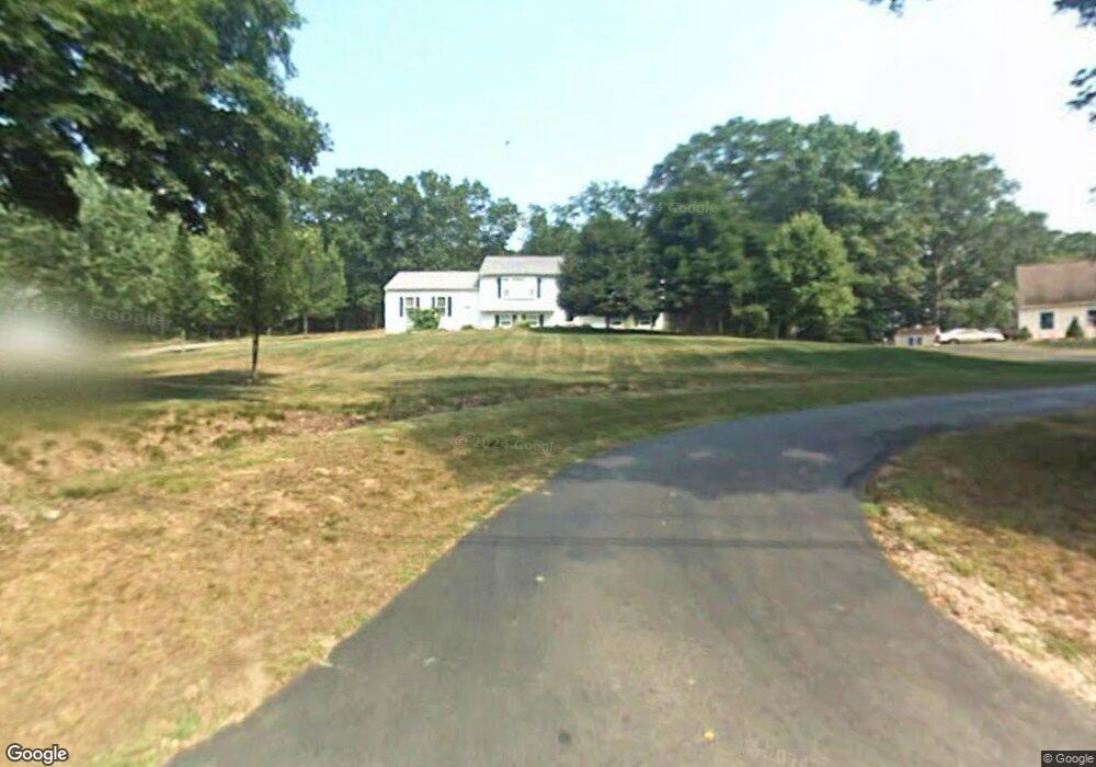 51 Walnut Hill Rd, East Lyme, CT 06333 - photo 1