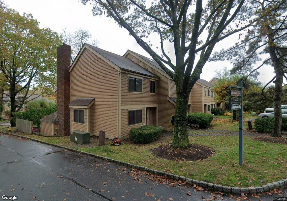 34 Greenway Ln, Rye Brook, NY 10573 - photo 1