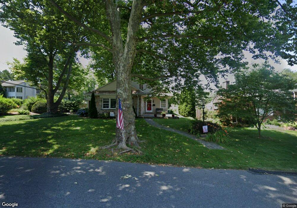 1020 N 32nd St, Allentown, PA 18104 - photo 1