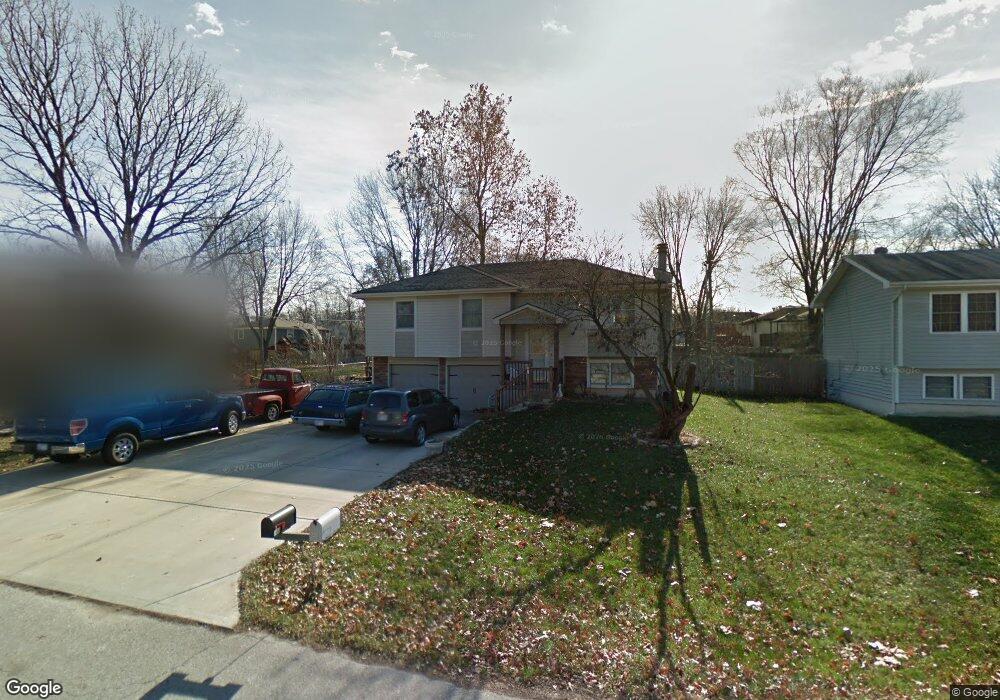 405 W King St, Spring Hill, KS 66083 - photo 1