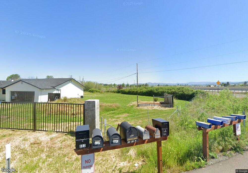 993 W Justice Rd, Central Point, OR 97502 - photo 1