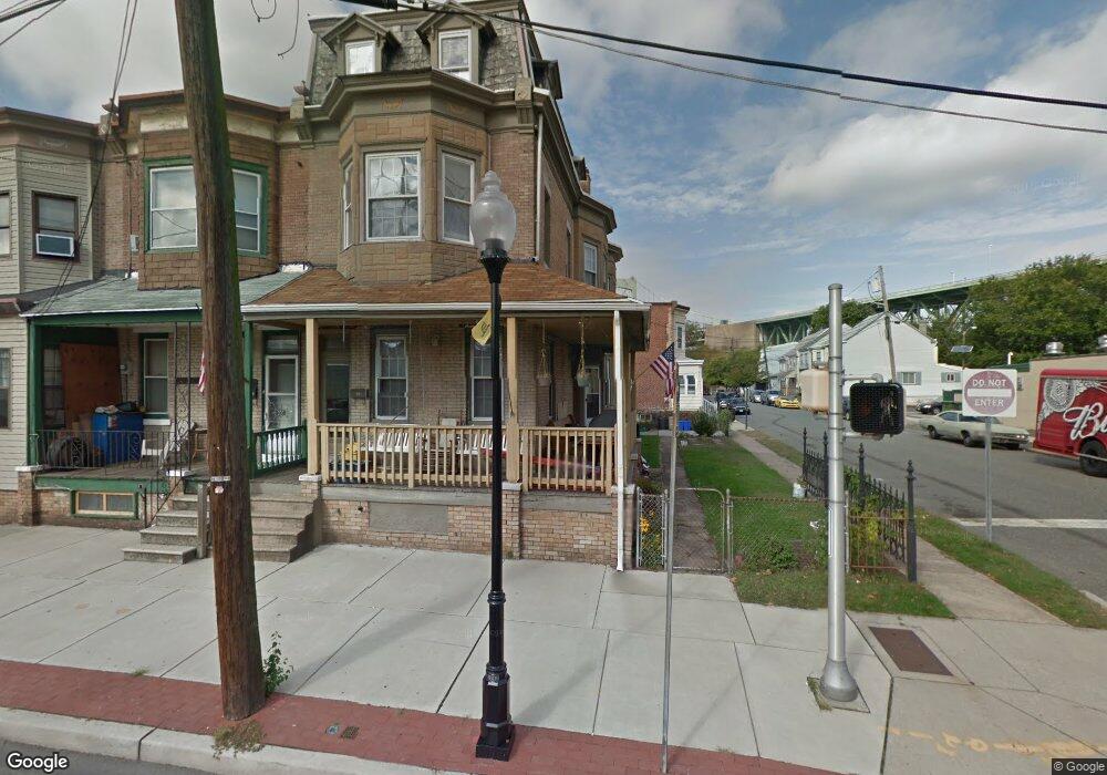 335 N Burlington St, Gloucester City, NJ 08030 - photo 1